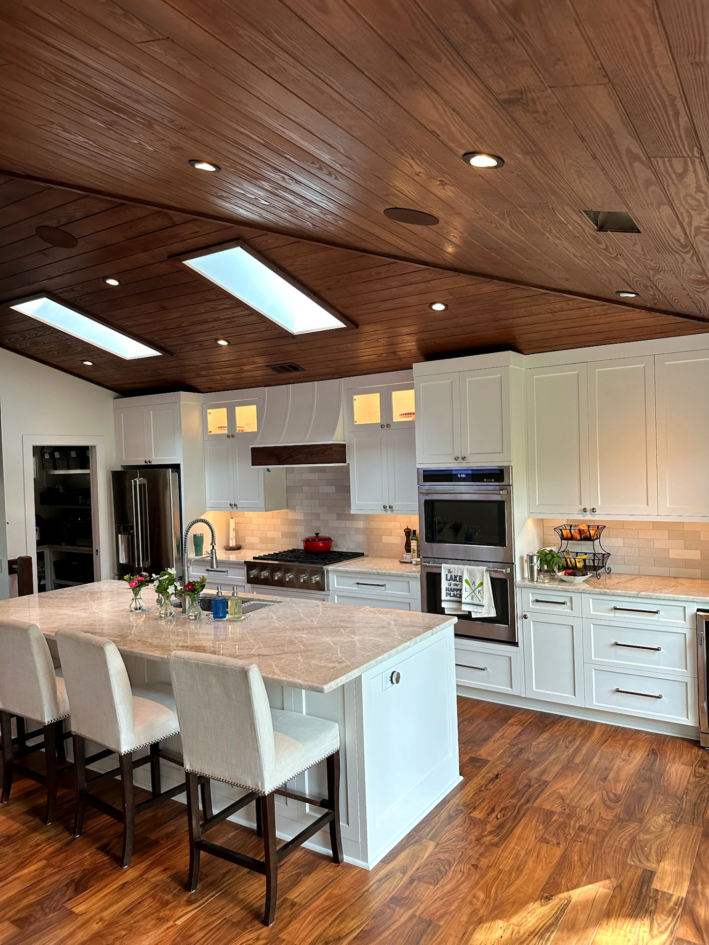 Lakeview Residence
